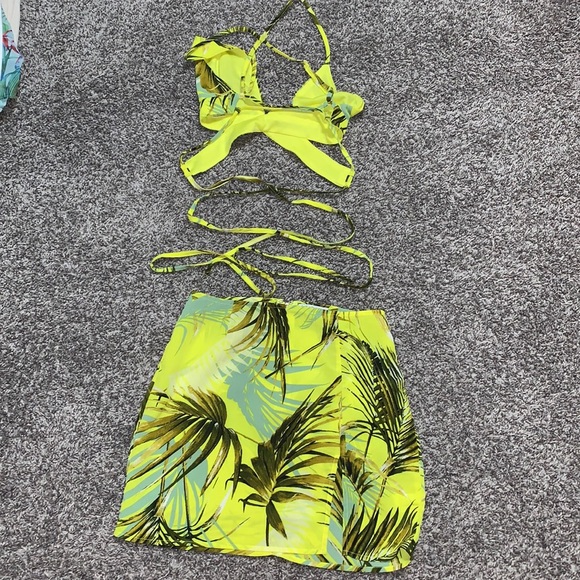 Fashion Nova 2pc set - Picture 4 of 8